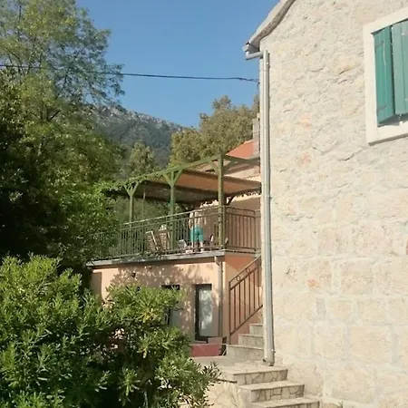 House Pod Humom Jelsa (Hvar)